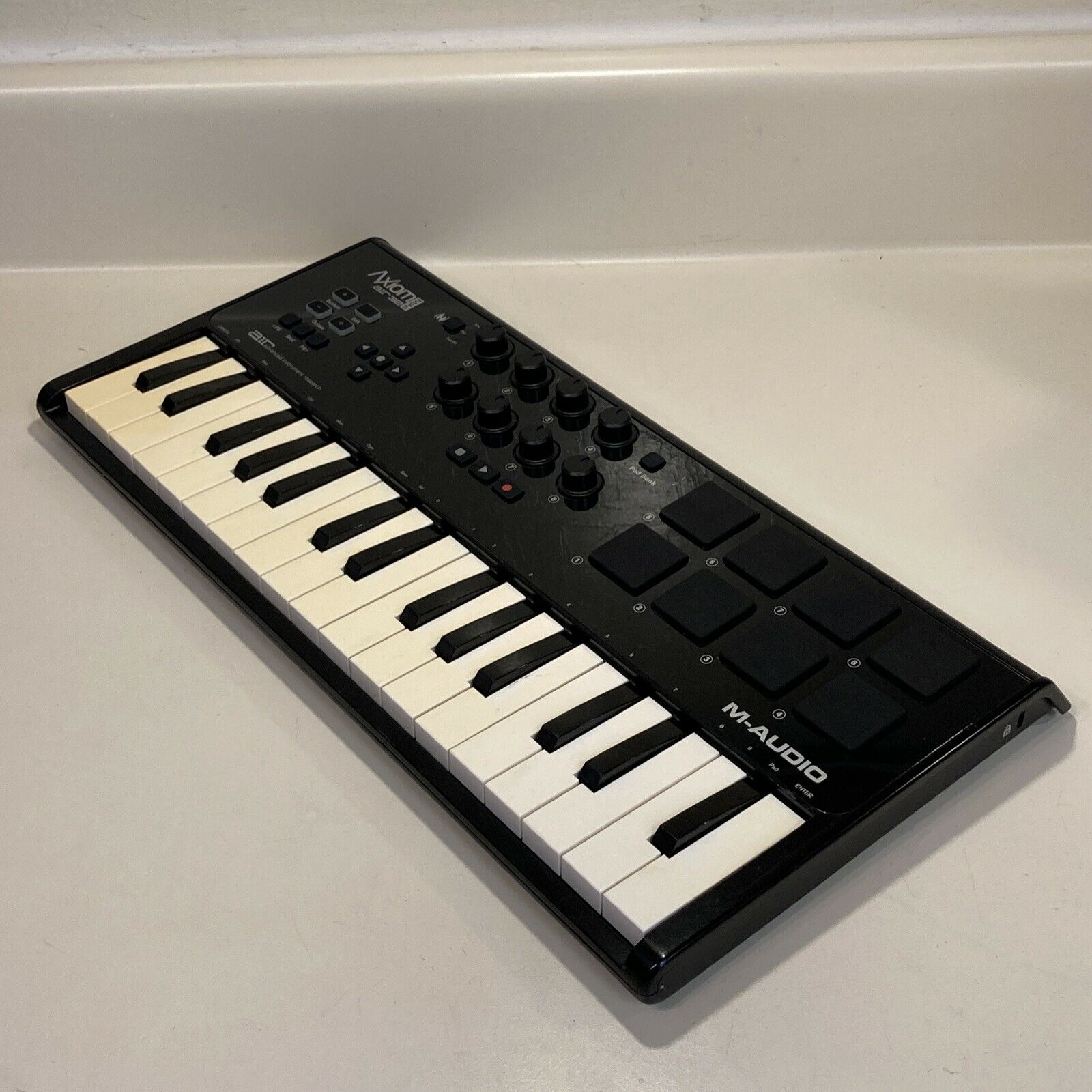 M-Audio Axiom Air Mini 32 32-key Premium Keyboard & Pad Controller - Fresh Stock Dated December 2025