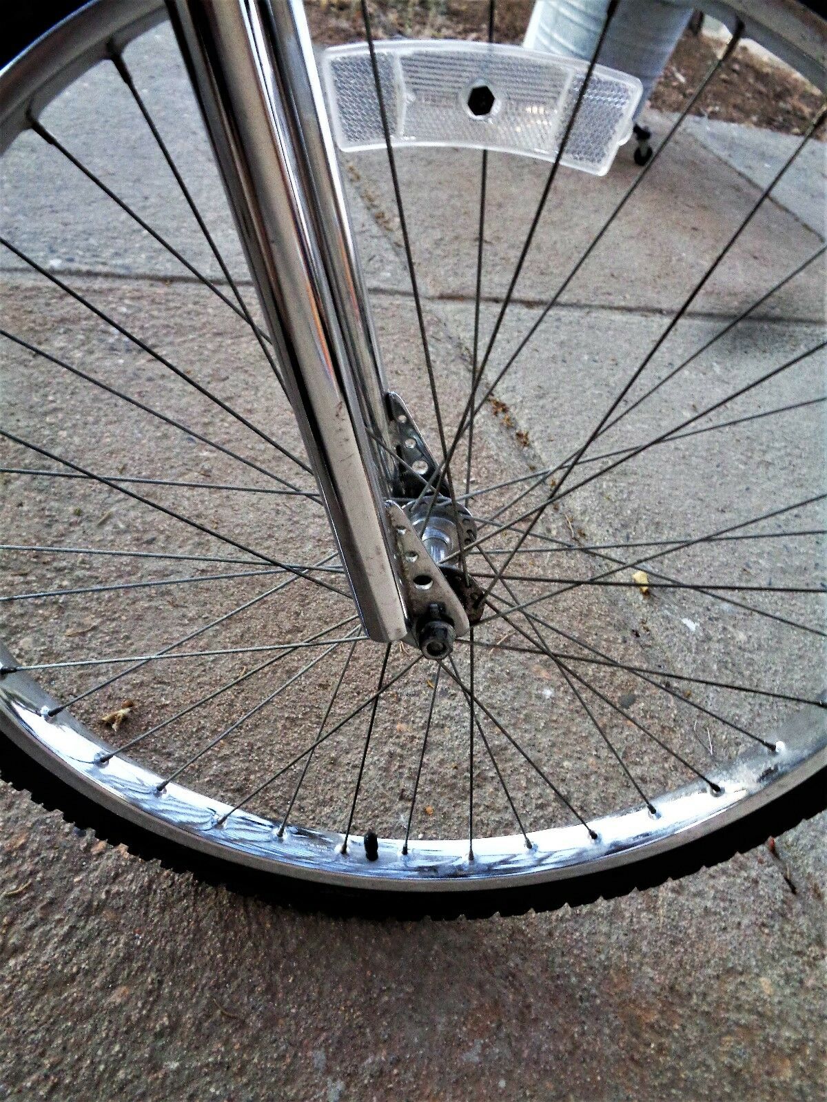 Ferrari Mariner  beach bike White  cruiser L@@K - Fresh Stock Dated January 2026