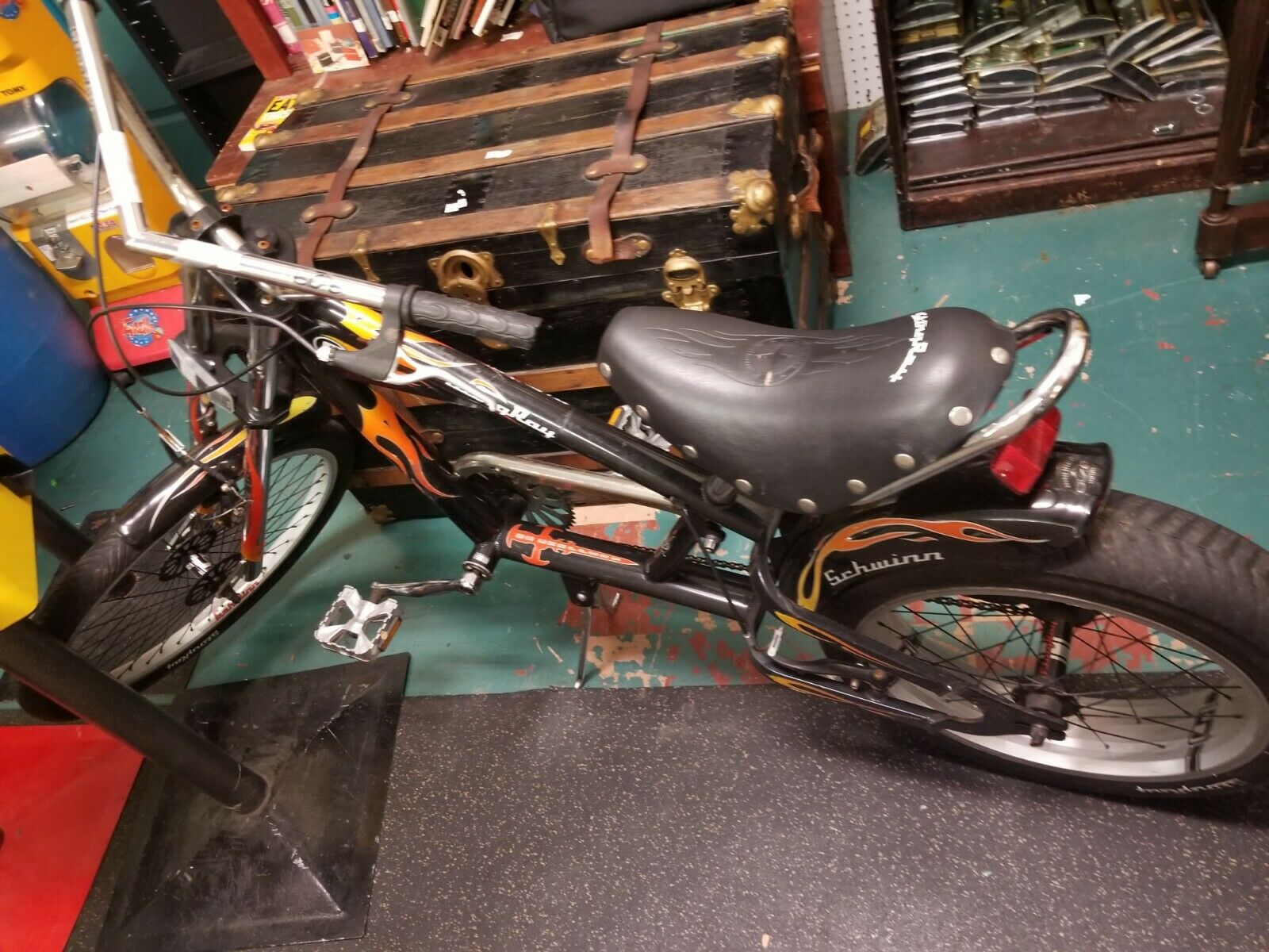 Schwinn OCC Chopper - Fresh Stock Dated December 2025