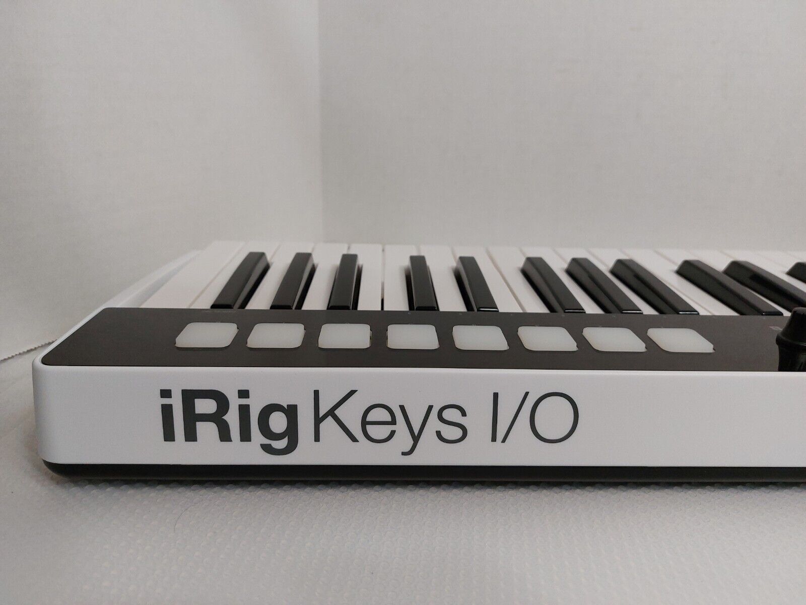 IK Multimedia iRig Keys I/O 49, Keyboard USB for use w/Computer, iPhone or iPad - Fresh Stock Dated December 2025