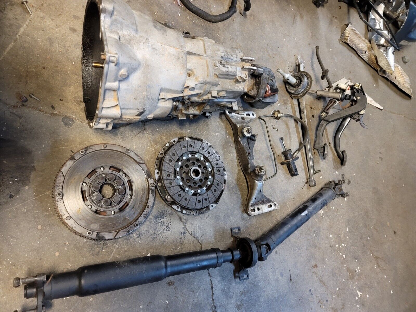 BMW Z3 E36 3 SERIES ZF MANUAL TRANSMISSION 5 SPEED COMPLETE MANUAL SWAP OEM - Fresh Stock Dated December 2025