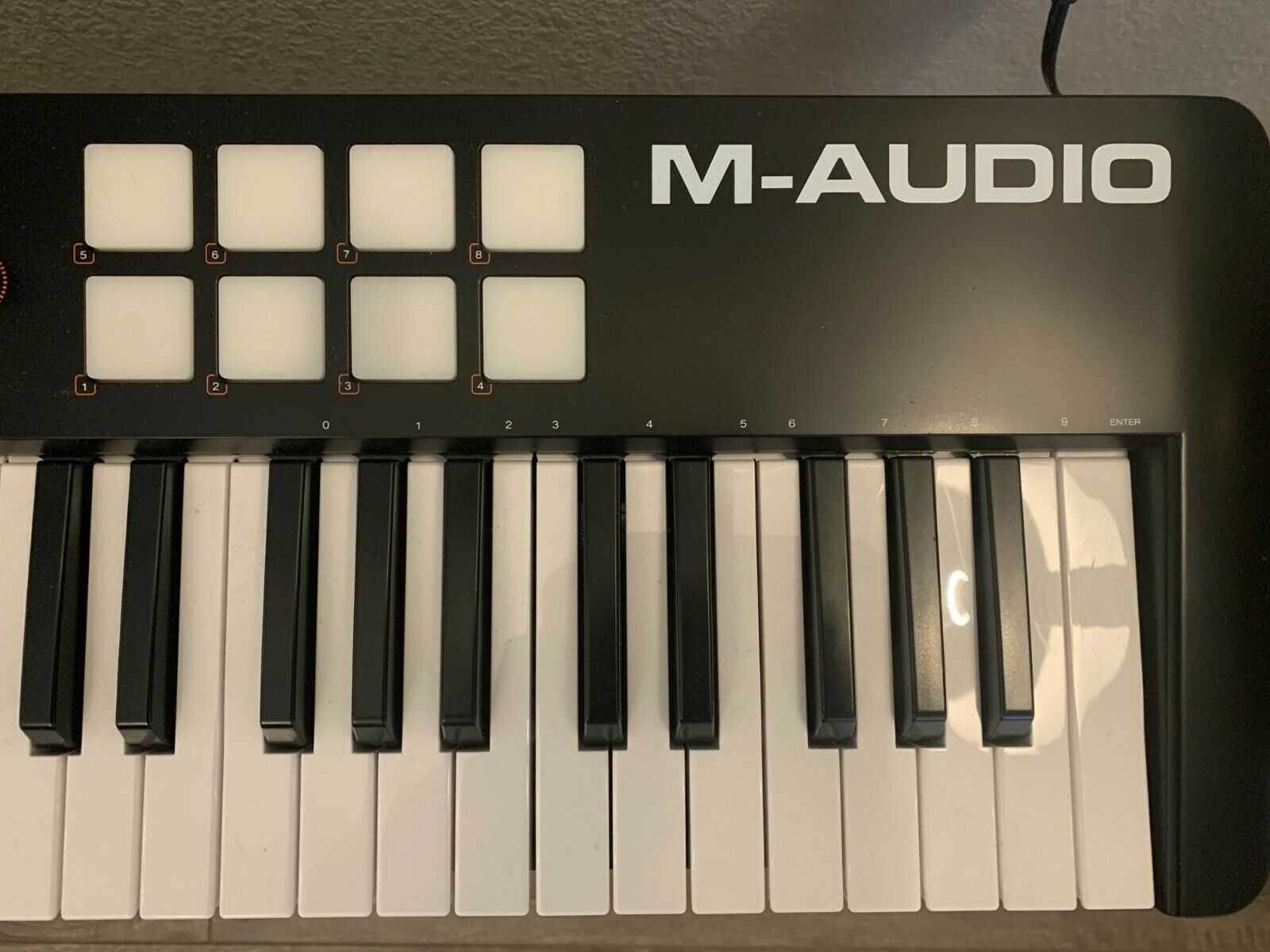 M-AUDIO OXYGEN 61 - Fresh Stock Dated December 2025
