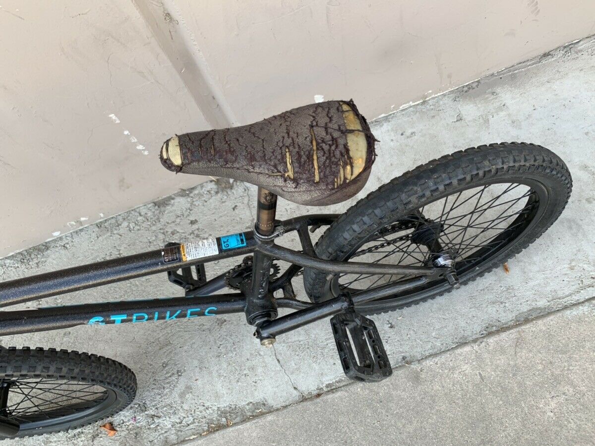 GT BICYCLES SLAMMER (AZP004697) - Fresh Stock Dated January 2026