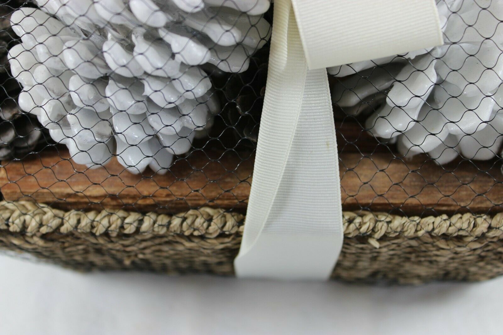 L. L. Bean Winter White Fire-Starter Gift Basket Fatwood Kindling Pinecones - Fresh Stock Dated December 2025