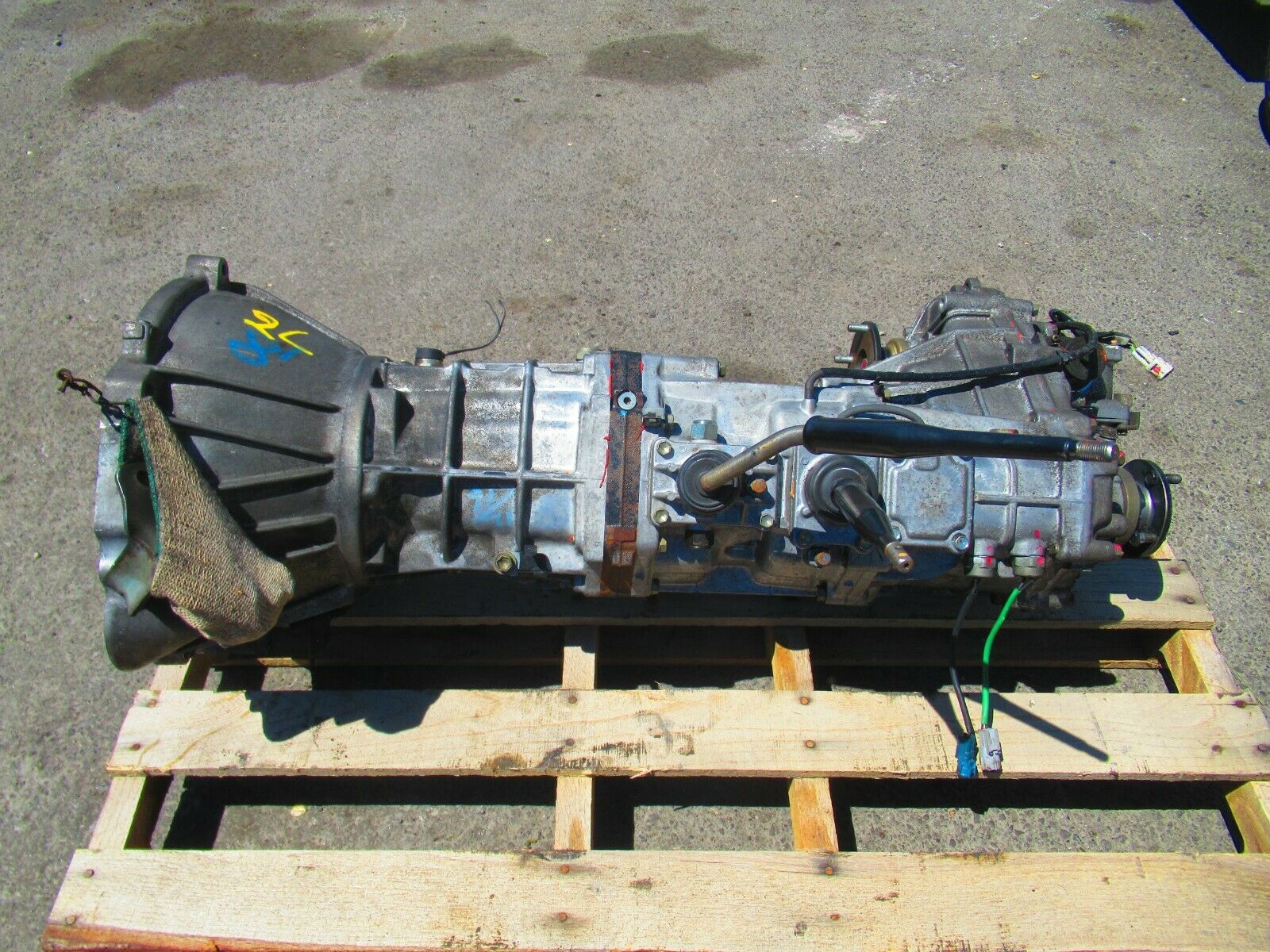 TOYOTA TACOMA HILUX SURF 2.4L DIESEL 2L-TE 2L 4X4 GEARBOX TRANSMISSION 2LTE 2L - Fresh Stock Dated December 2025