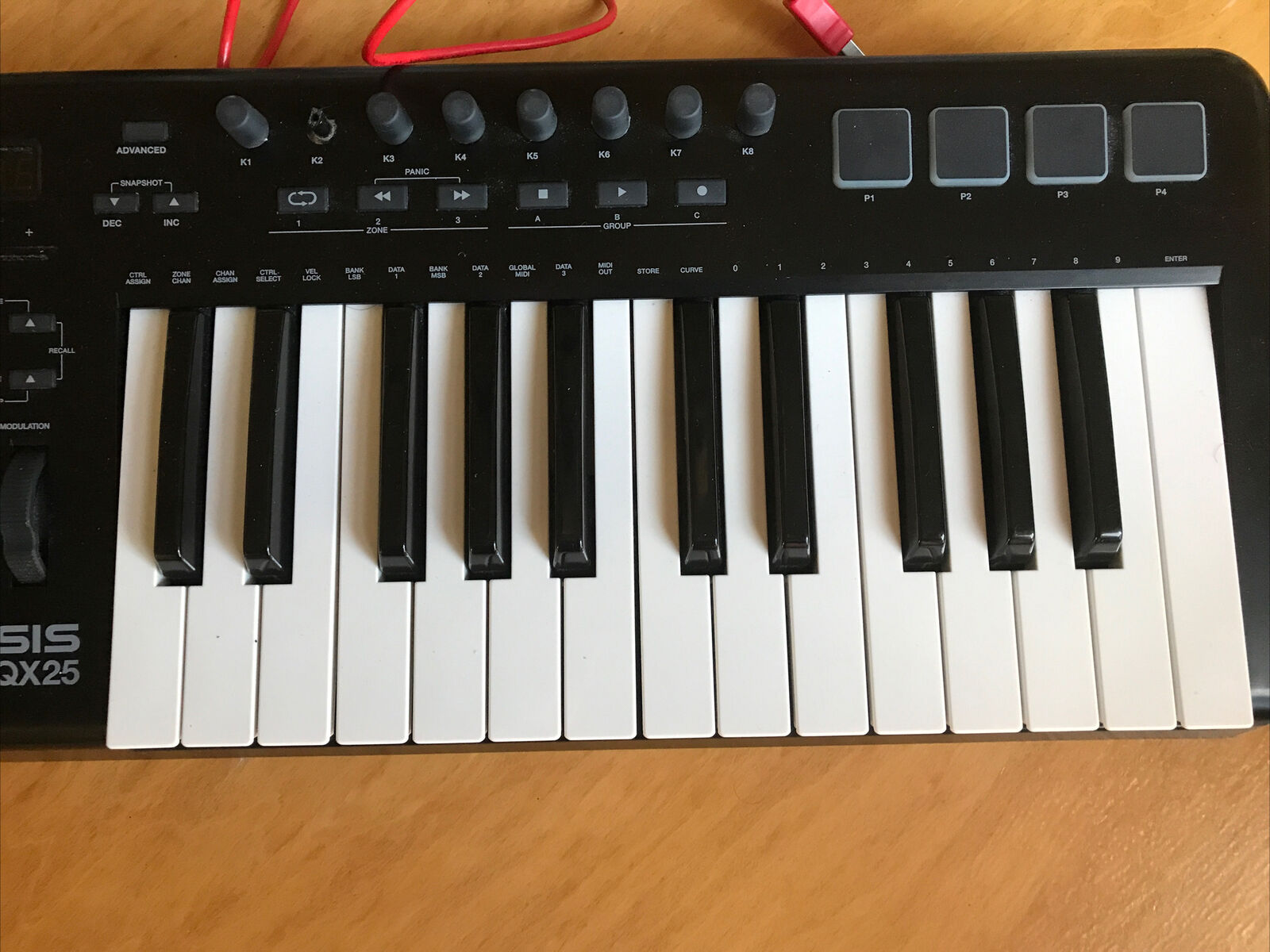Alesis QX25 USB MIDI Digital Keyboard Controller Interface w/ Drum Pads - Fresh Stock Dated December 2025