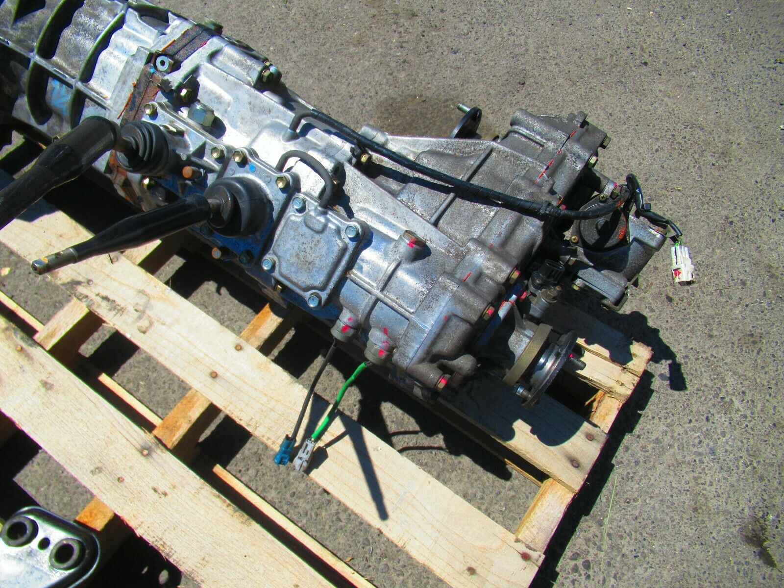 TOYOTA TACOMA HILUX SURF 2.4L DIESEL 2L-TE 2L 4X4 GEARBOX TRANSMISSION 2LTE 2L - Fresh Stock Dated December 2025