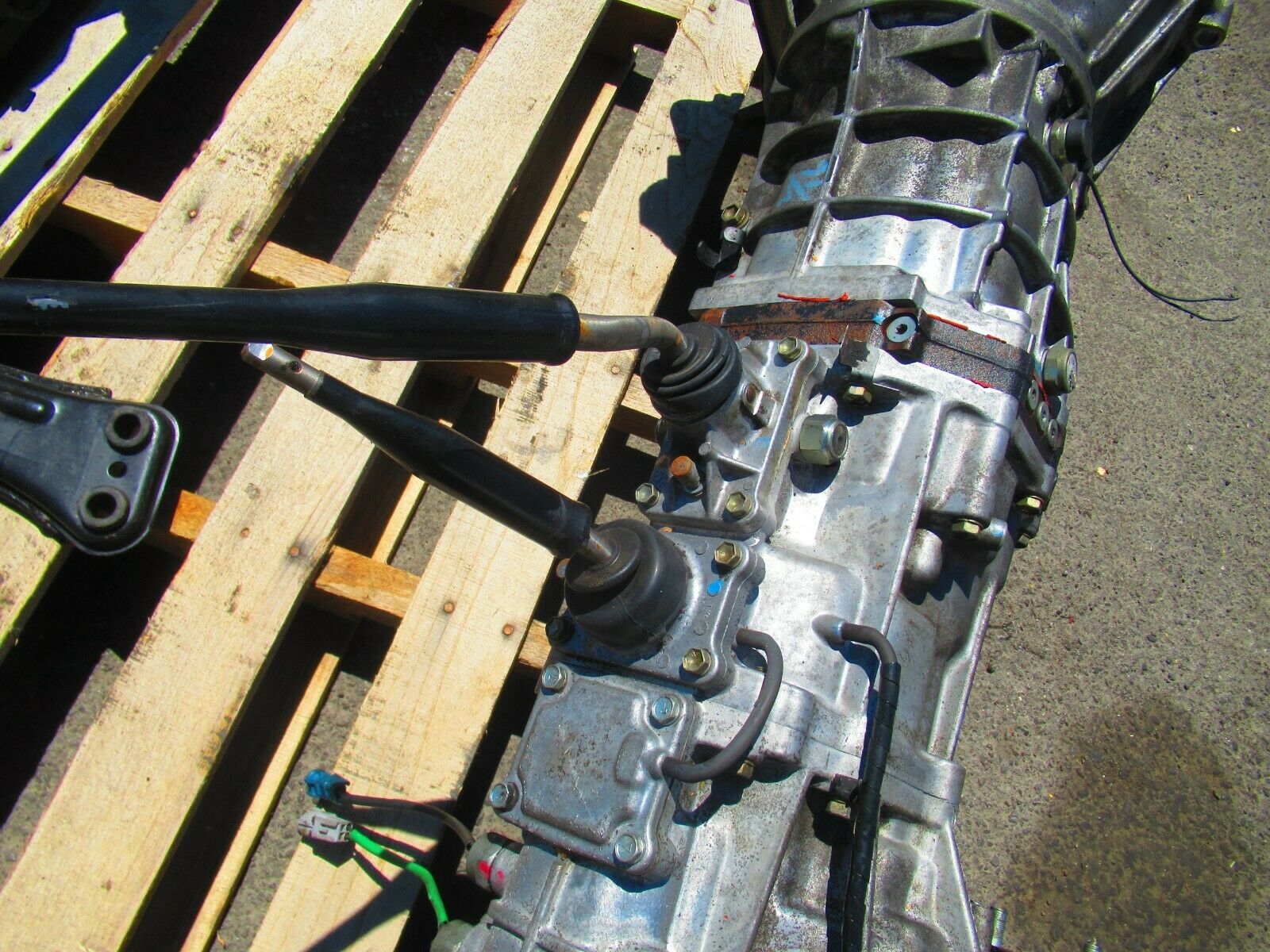 TOYOTA TACOMA HILUX SURF 2.4L DIESEL 2L-TE 2L 4X4 GEARBOX TRANSMISSION 2LTE 2L - Fresh Stock Dated December 2025