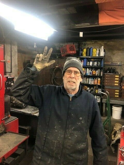 Jeep Wrangler TJ 03-04 4CYL 2.4L 5 speed NV2550 Manual Transmission FREE SHIP - Fresh Stock Dated December 2025