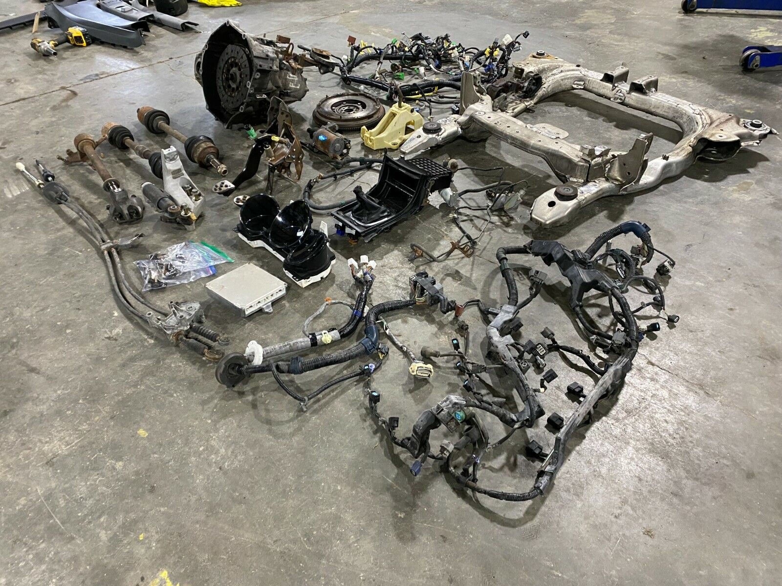 2005 Acura TL 3.2L M/T Manual Transmission 6 Speed Swap Kit OEM 1465 - Fresh Stock Dated December 2025
