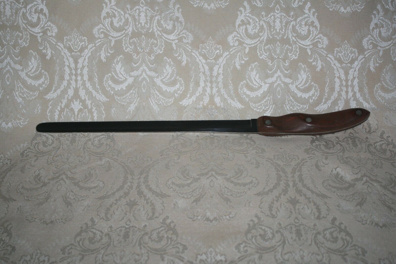 Vintage CUTCO Bread Slicing KNIFE No 24 Brown Handle 9.5