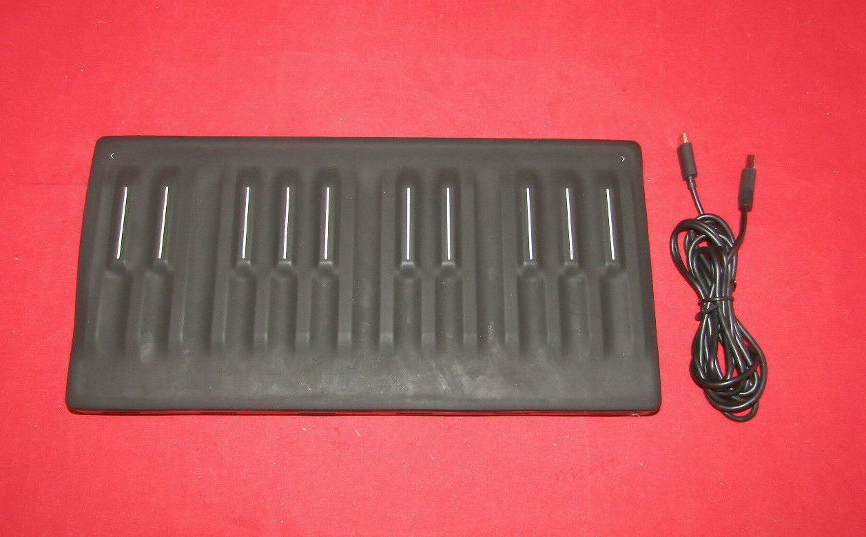 ROLI SEABOARD BLOCK MIDI KEYBOARD CONTROLLER (COMES AS-IS 1ST KEY DOESNT WORK) - Fresh Stock Dated December 2025