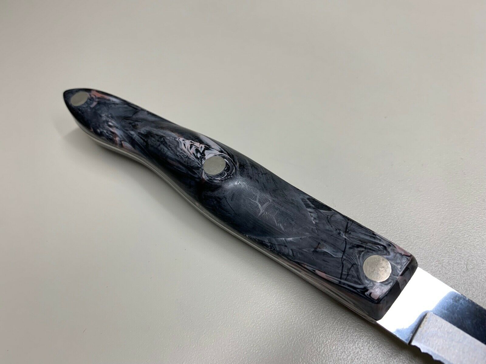 CUTCO classic 1724 slicer knife USA made *NICE* - Fresh Stock Dated January 2026