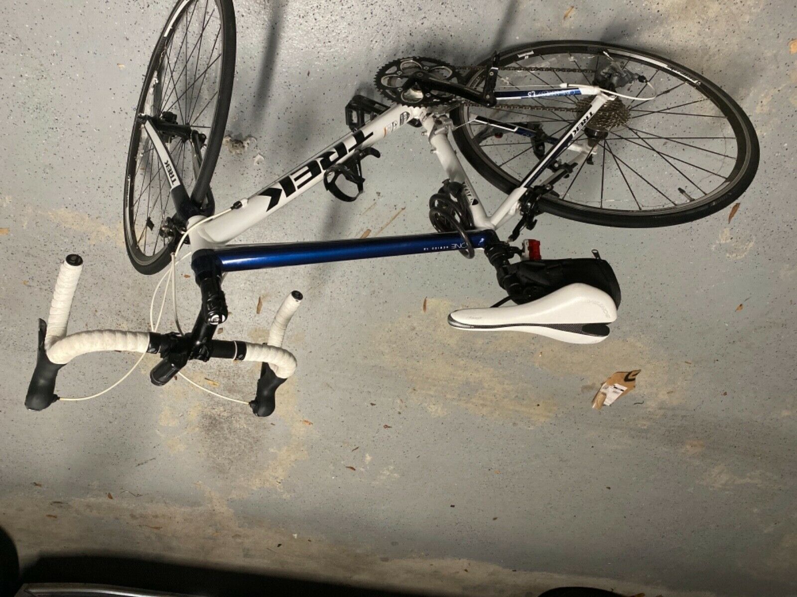 trek one series 1.5 - alpha 100 series aluminum (blue and white) (used) - Fresh Stock Dated December 2025