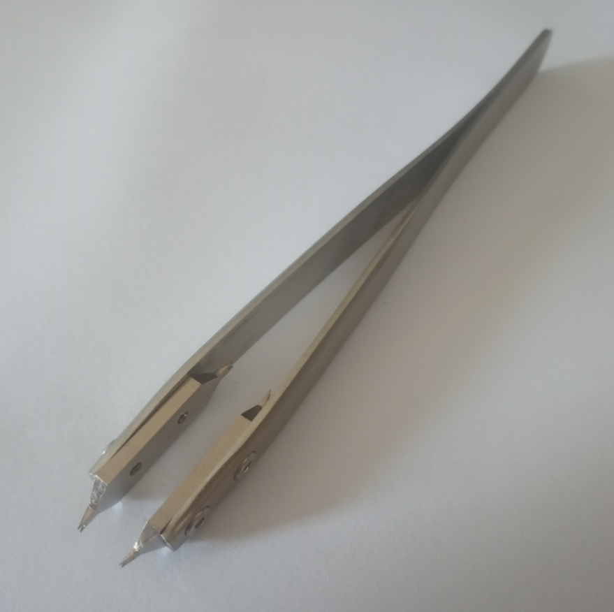 No.6825 Tweezer Type Lug Spring Bar Remover with V Shape Fork for Watch Repair - Fresh Stock Dated December 2025