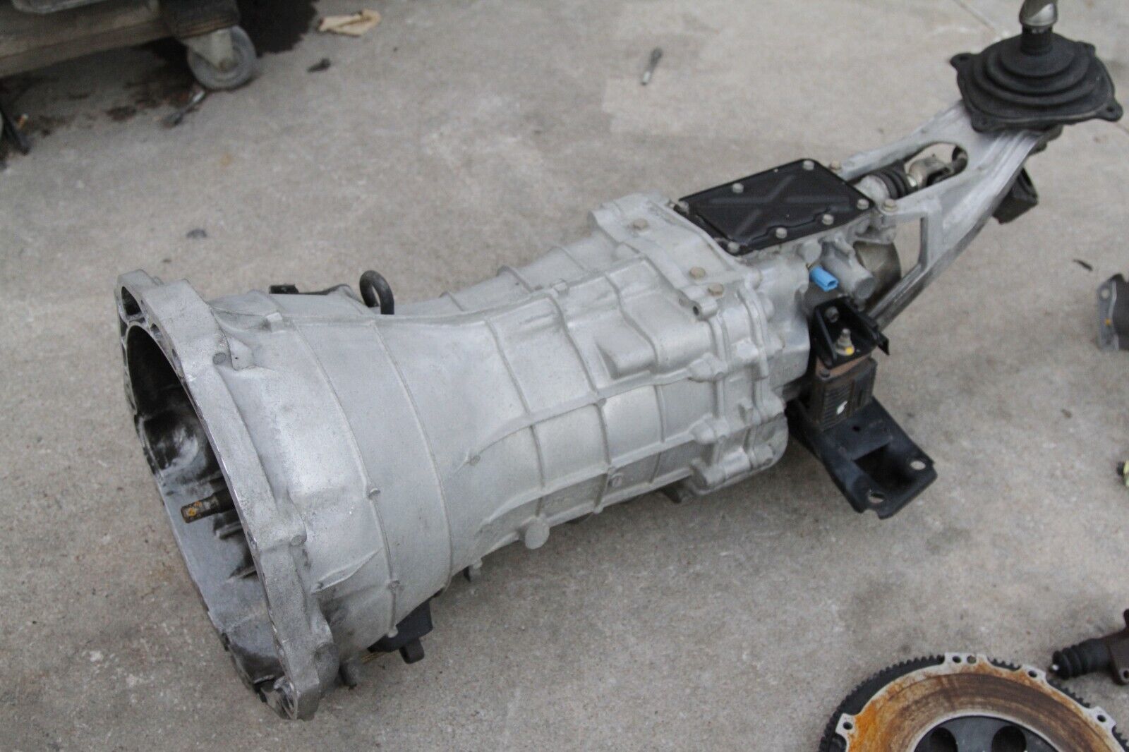 03-04 INFINITI G35 VQ35DE V6 3.5L 6 SPEED MT MANUAL TRANSMISSION KIT OEM - Fresh Stock Dated January 2026