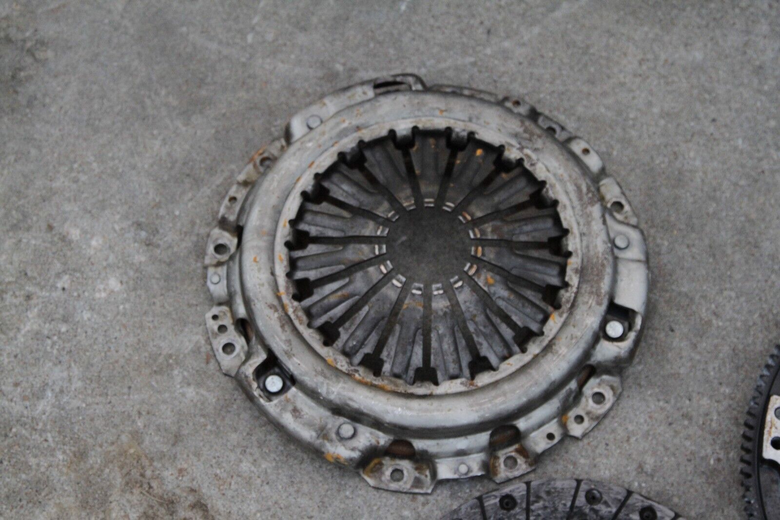 03-04 INFINITI G35 VQ35DE V6 3.5L 6 SPEED MT MANUAL TRANSMISSION KIT OEM - Fresh Stock Dated January 2026