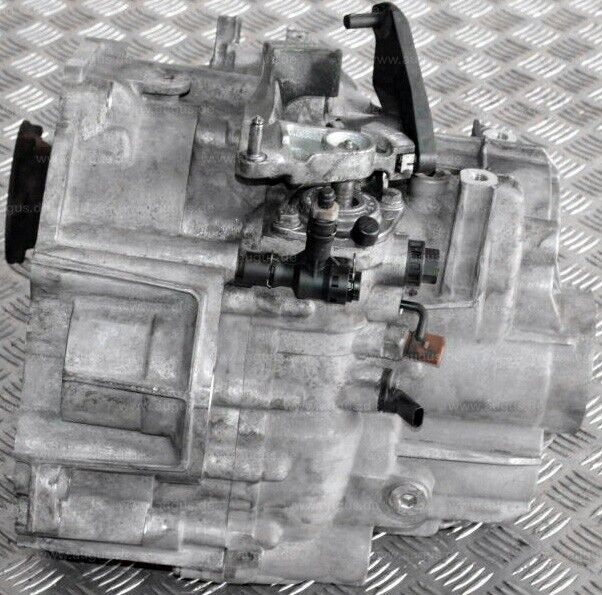 VW Audi Seat Skoda VW Manual Transmission Pfl 2014 130.618 Km - Fresh Stock Dated January 2026