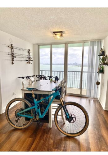 Yeti SB130 Turq Carbon Fiber Medium Fox Factory DT Swiss XT Custom Mountain Buke - Fresh Stock Dated December 2025