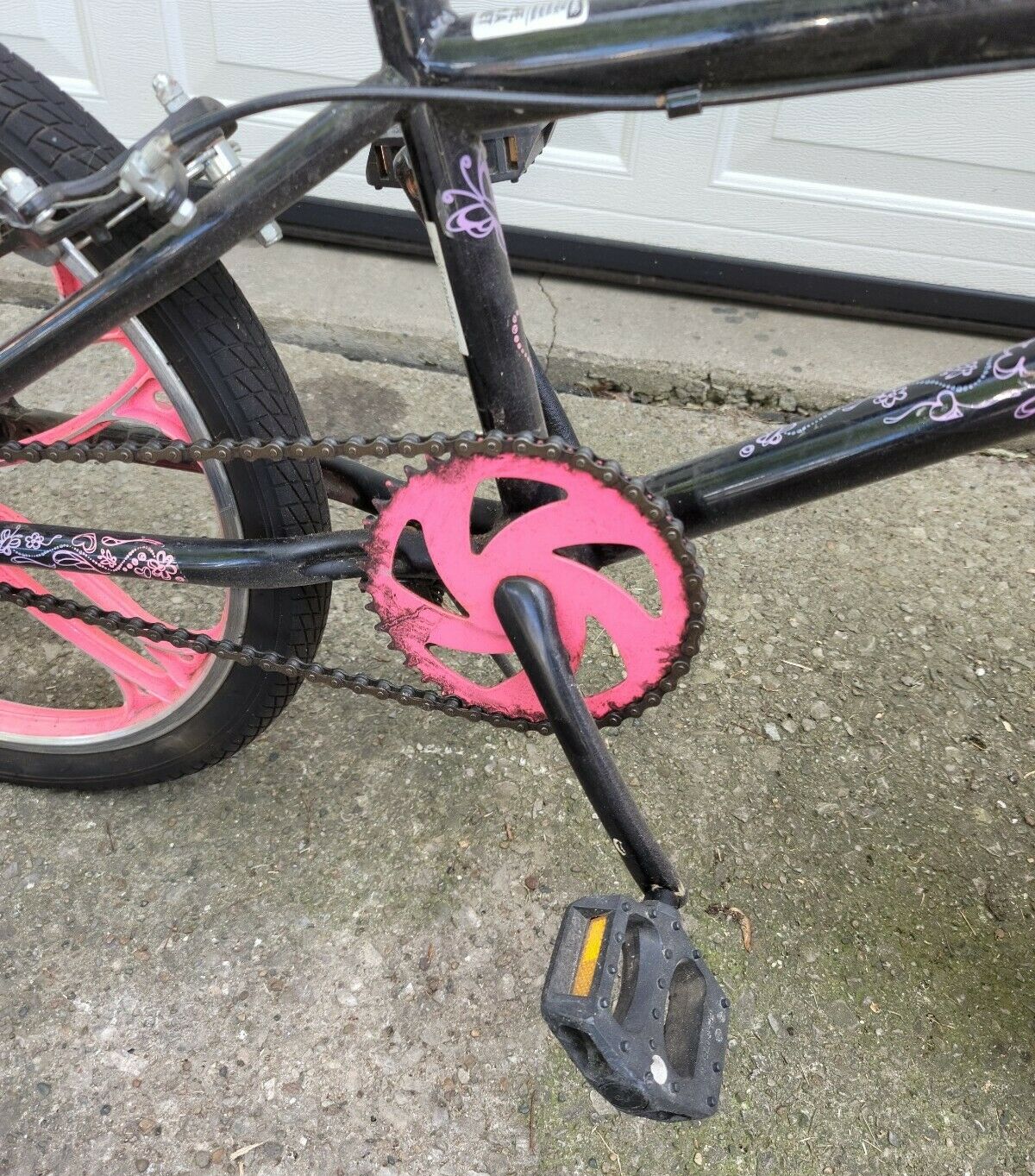 MONGOOSE PINK CRAZE VHTF PINK MAGS  **DISCONTINUED ** GREAT SHAPE BIKE*** - Fresh Stock Dated December 2025
