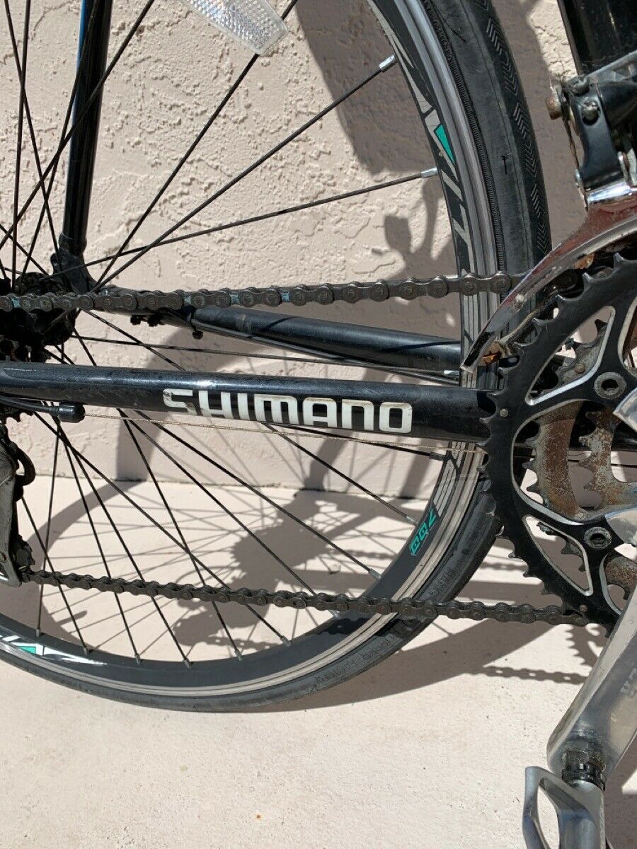 TREK BICYCLE AMD DISCOVERY CHANNEL **In-Store Pickup Only** (PSN021436) - Fresh Stock Dated January 2026