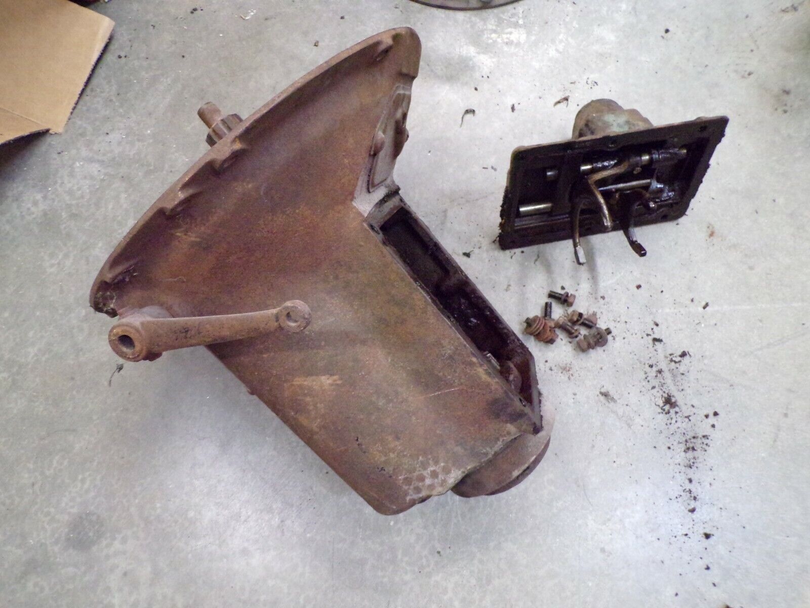 1932-1934 Ford Flathead IN N OUT Manual Transmission Top Loader Case 18-7006 - Fresh Stock Dated January 2026