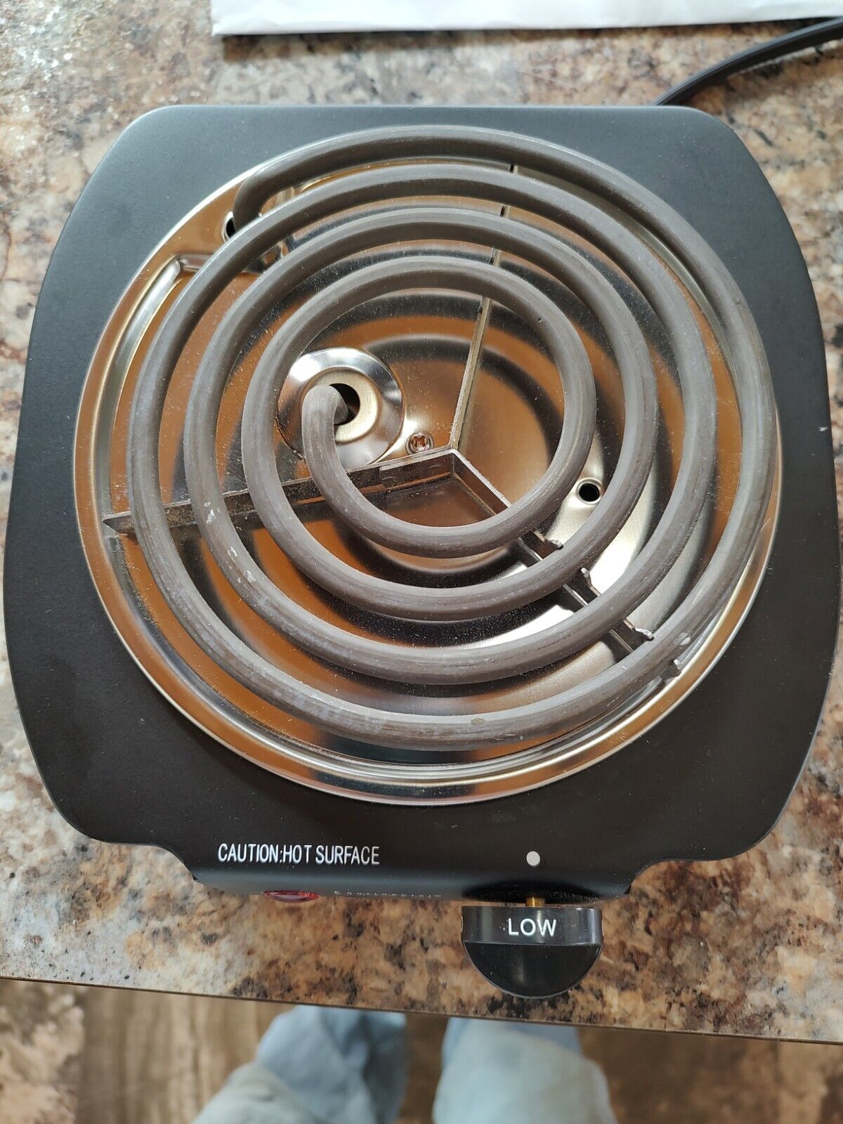 New Continental Electric 1100 watt single burner hot plate - Fresh Stock Dated February 2026