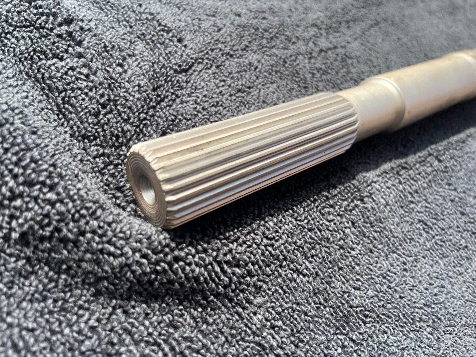 1963-1965 Ford Mustang / Falcon Borg Warner T10 4 Speed Mainshaft 25 Spline T-10 - Fresh Stock Dated December 2025