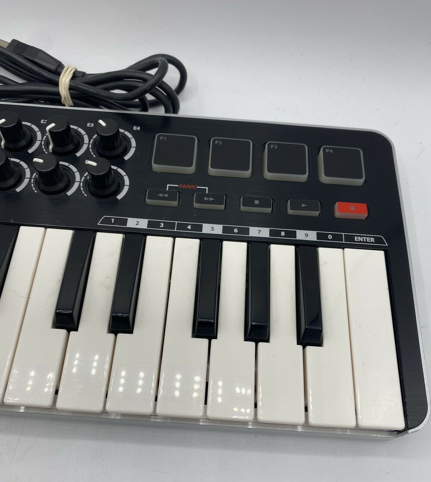 Samson Graphite M25 USB MIDI Keyboards Controller Tested Working - Fresh Stock Dated December 2025