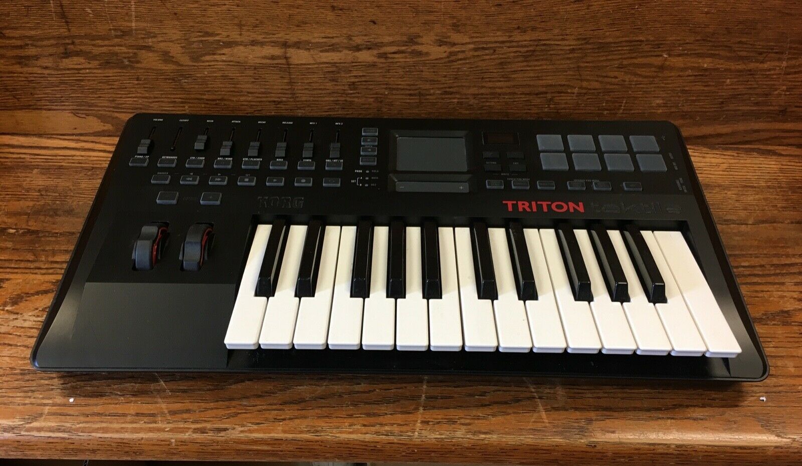Korg Taktile 25 USB MIDI keyboard Controller - No Reserve - Fresh Stock Dated December 2025