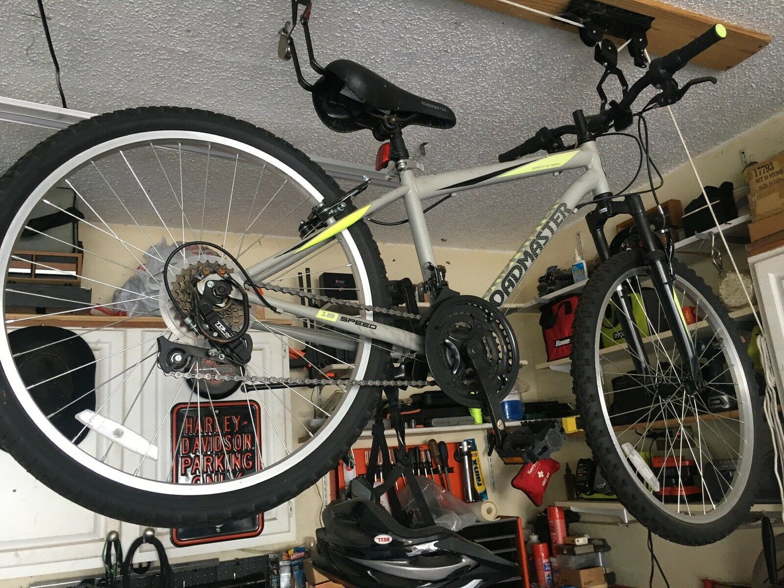 ROADMASTER Boy”s Bicycle 24” - Fresh Stock Dated January 2026