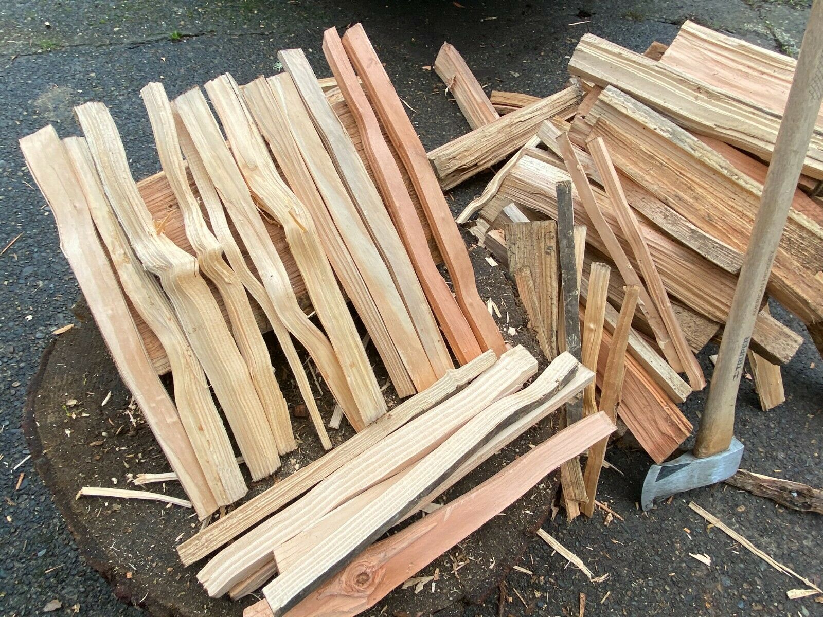 SPLIT FIREWOOD STARTERS! 25 POUNDS LBS. FAST DELIVERY. FAST SHIPPING! - Fresh Stock Dated January 2026