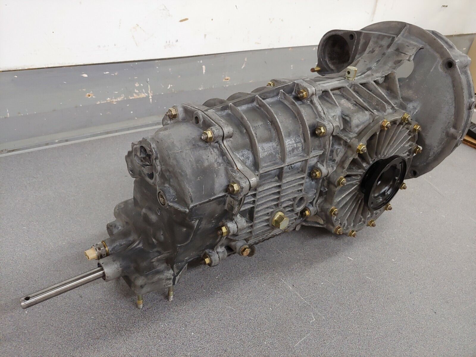 EXCELLENT REBUILT ORIGINAL GENUINE PORSCHE 912E 923/02 5 SPEED TRANSMISSION NLA - Fresh Stock Dated December 2025