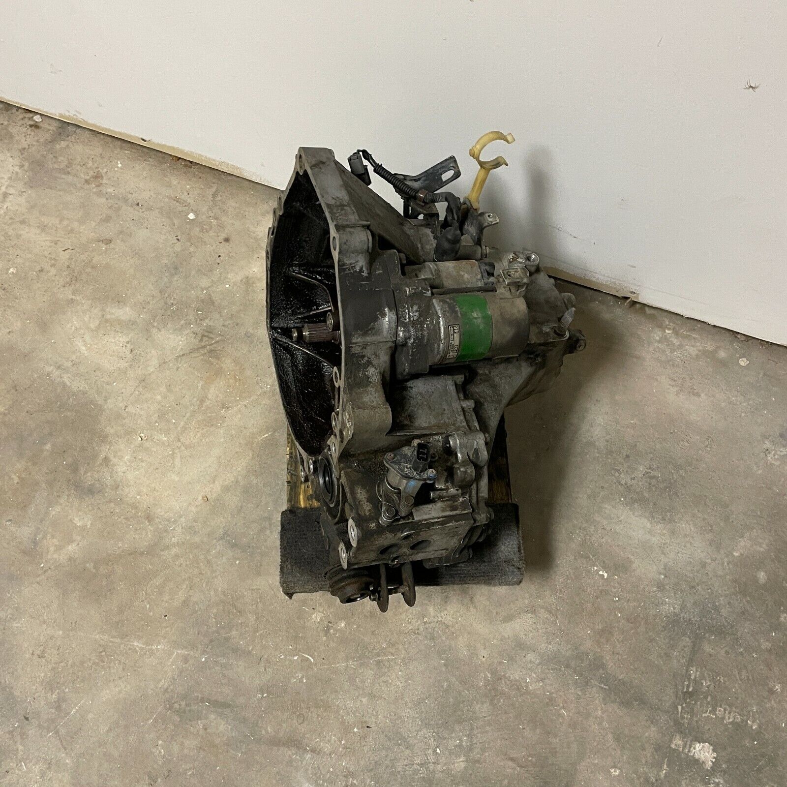 92-95 Honda Civic EX / SI Manual Transmission - 5 Speed - VTEC D16Z6 - Fresh Stock Dated December 2025