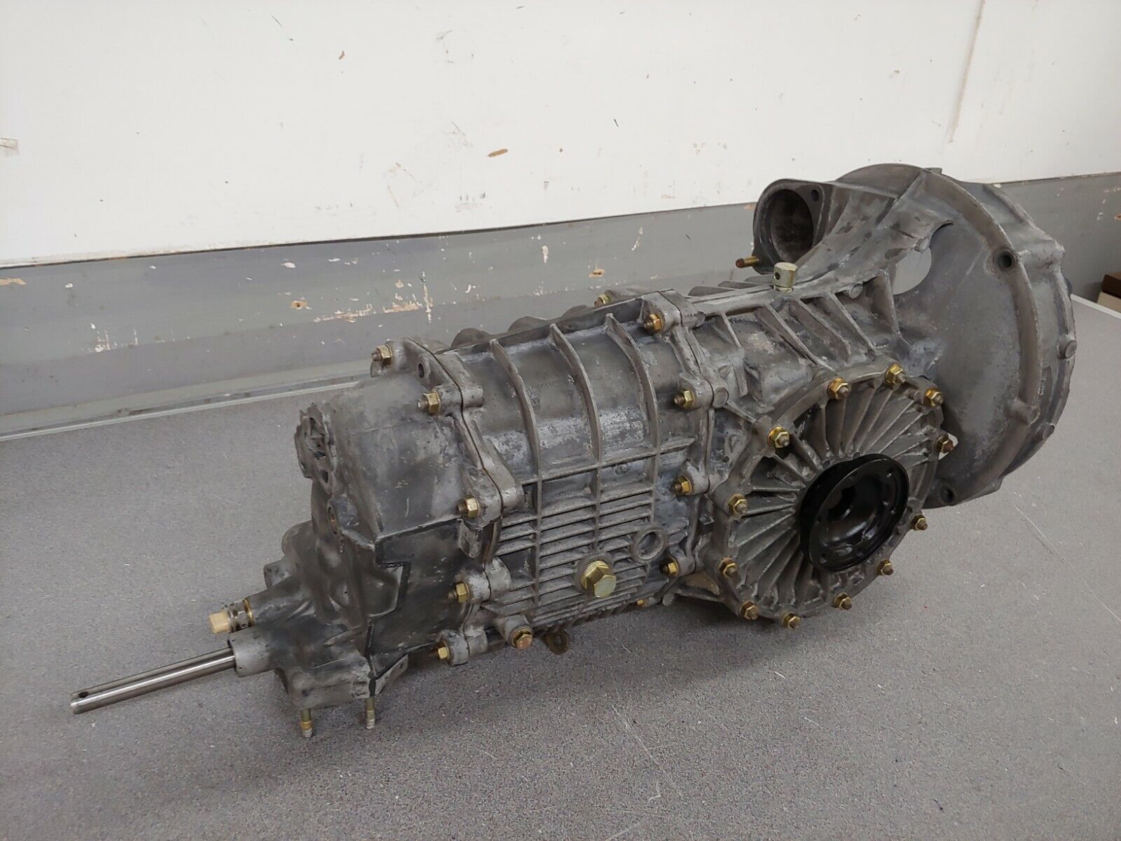 EXCELLENT REBUILT ORIGINAL GENUINE PORSCHE 912E 923/02 5 SPEED TRANSMISSION NLA - Fresh Stock Dated December 2025