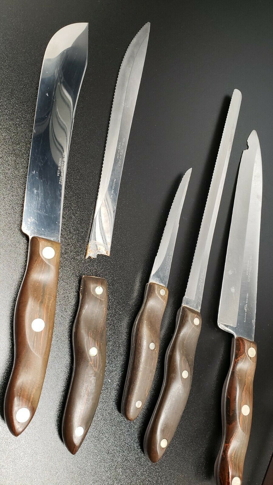 Vintage CUTCO 5 Piece Knife Set  1021 1022 1023 1024 1025 Bakelite Wall Rack - Fresh Stock Dated January 2026