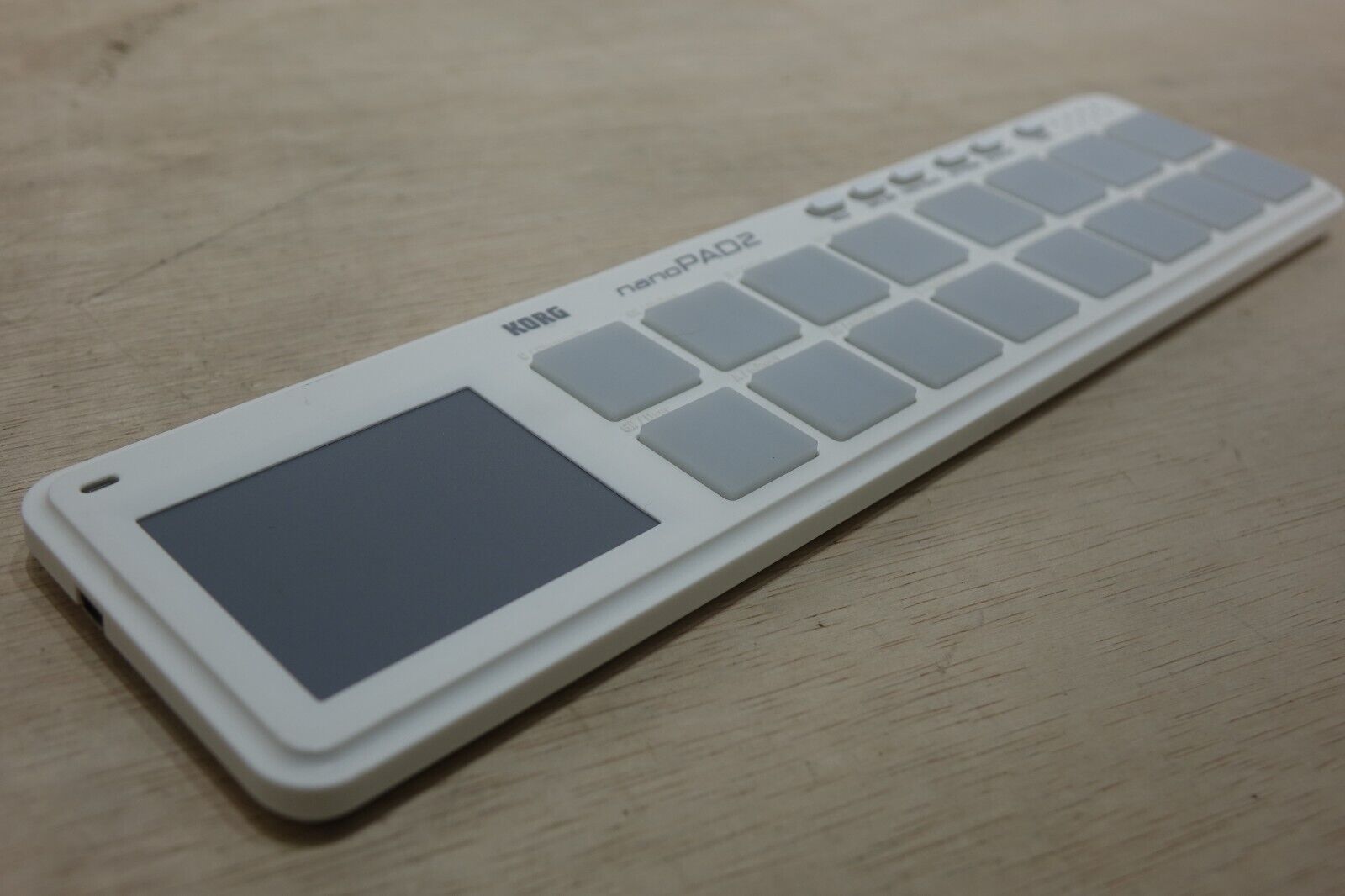 Korg nanoPAD2 Slim-Line USB Drum Pad MIDI Controller White With Tracking - Fresh Stock Dated December 2025