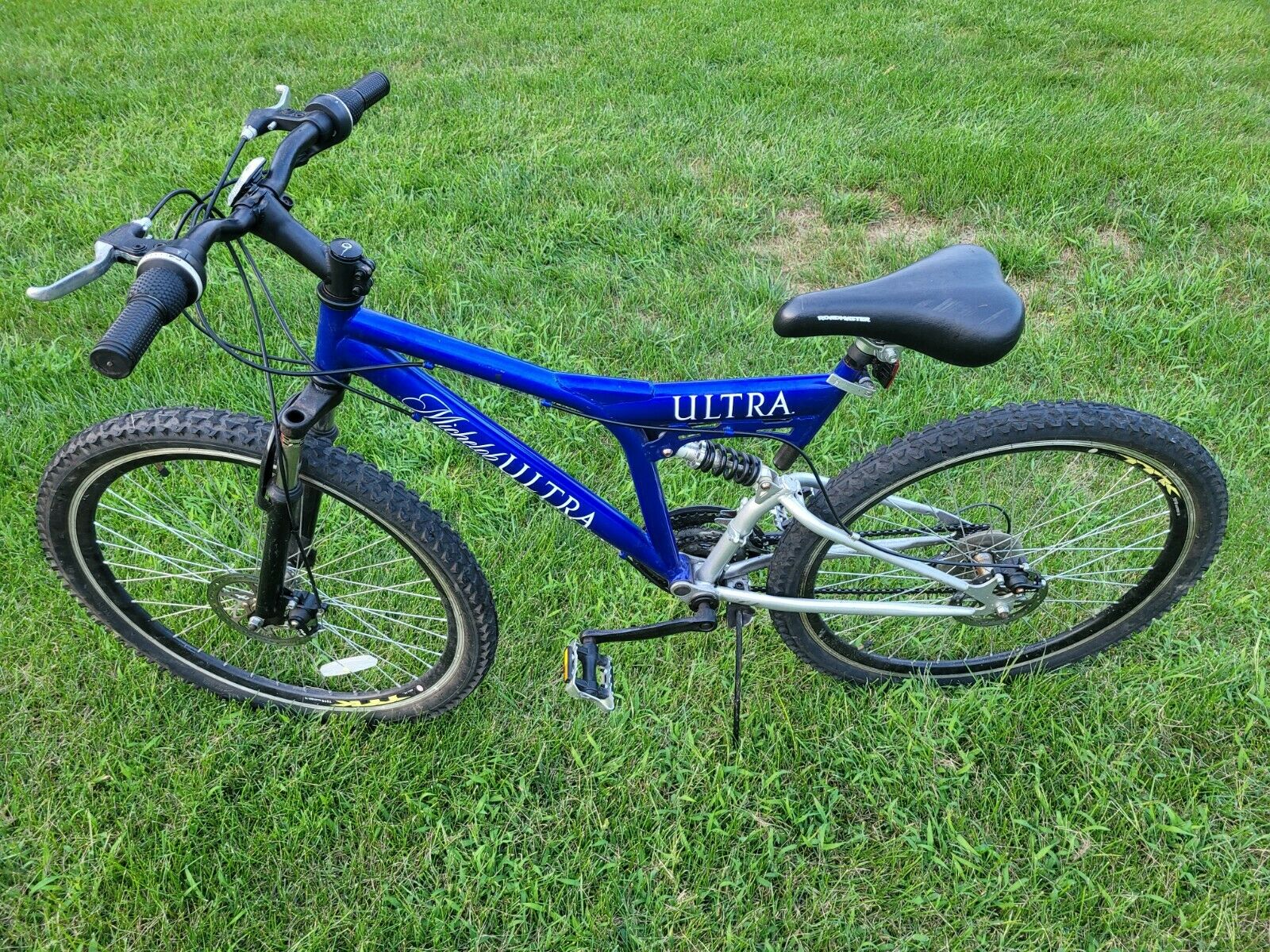 Michelob Ultra Beer Mountain Bike-21 Speed-26