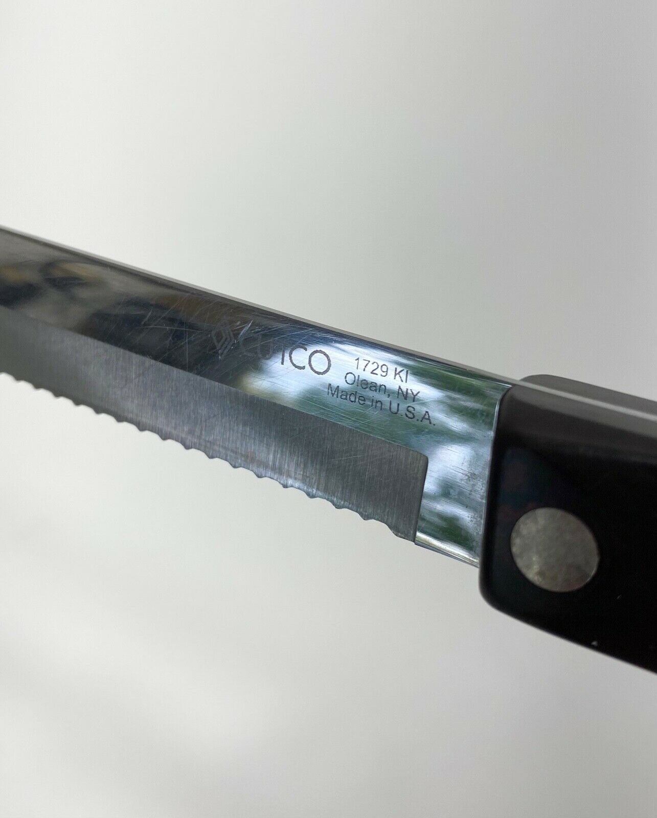 CUTCO 1729 KI Petite Serrated Carving Knife Brown Orange Marbled DAMAGED - Fresh Stock Dated January 2026
