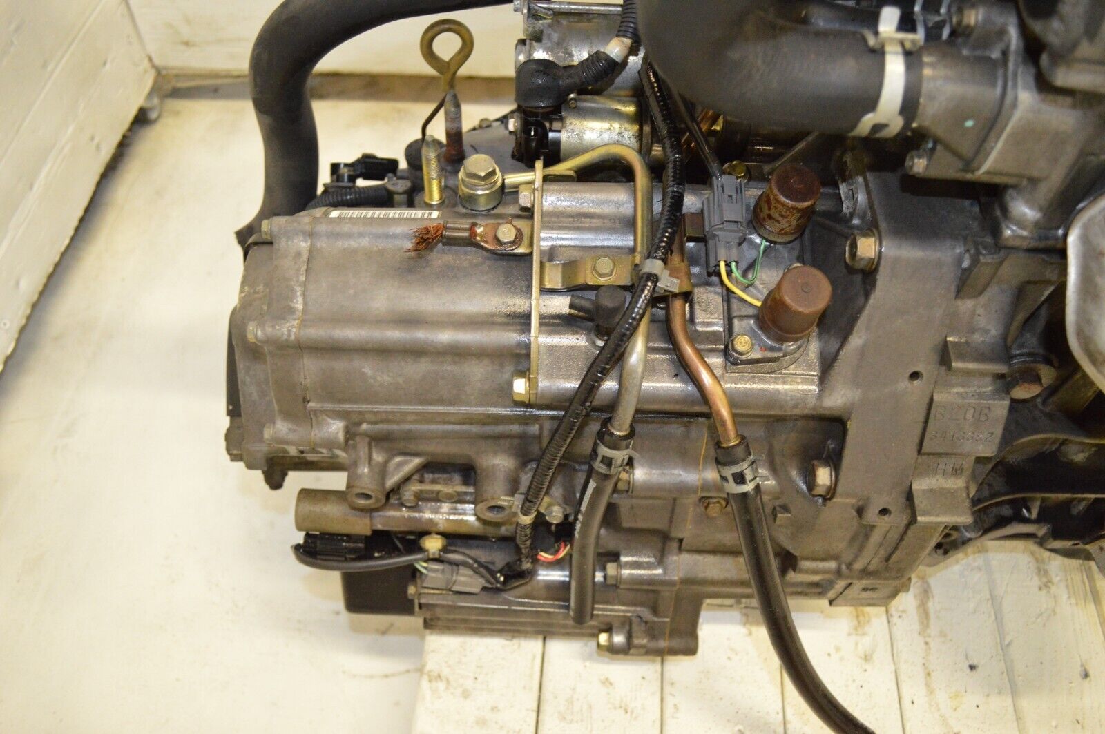 JDM 97-01 HONDA CR-V B20B ENGINE 2.0L DOHC B20 MOTOR WITH 2WD TRANSMISSION - Fresh Stock Dated December 2025