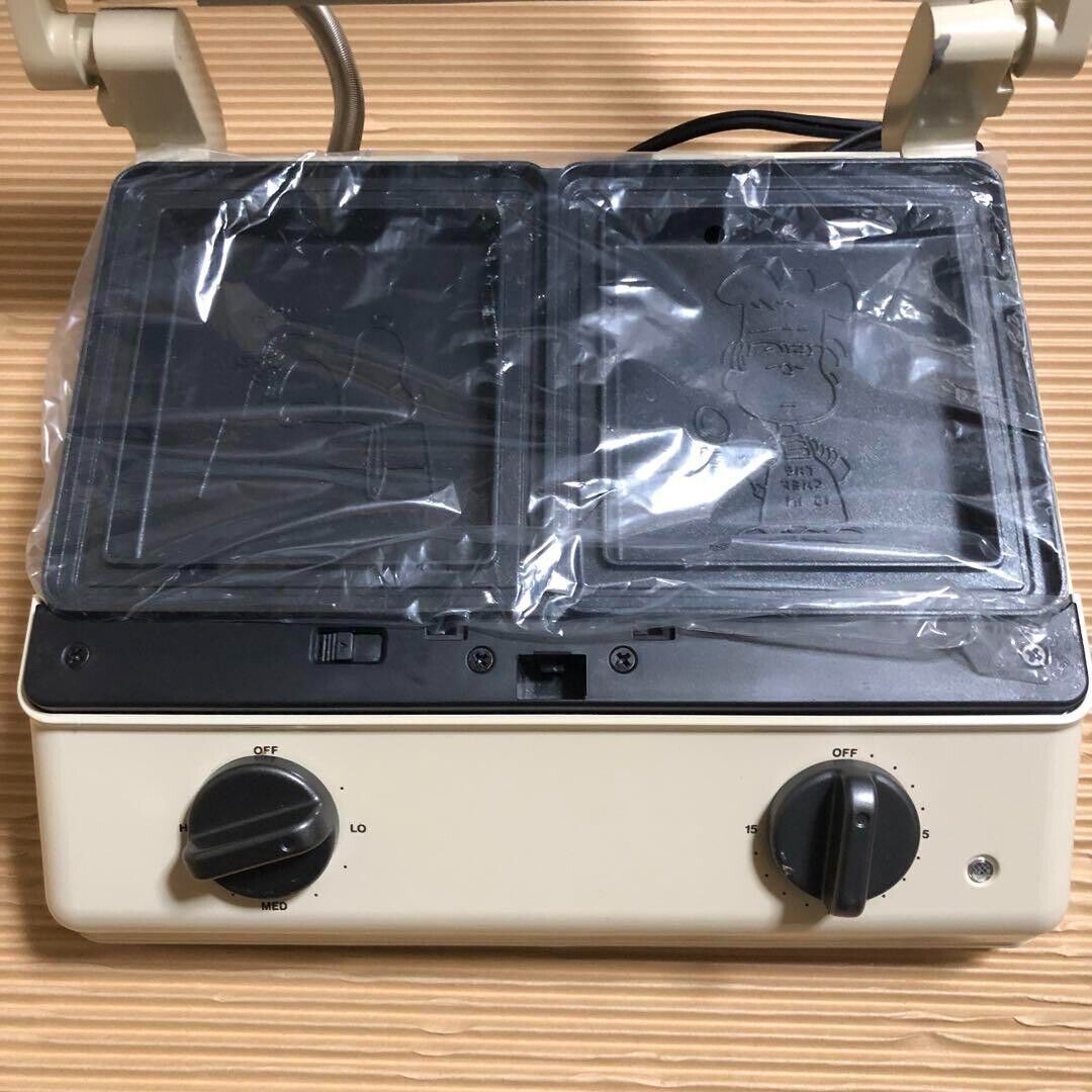 BRUNO Hot Sand Maker Snoopy PEANUTS Grilled sandwich maker double toaster NEW - Fresh Stock Dated February 2026