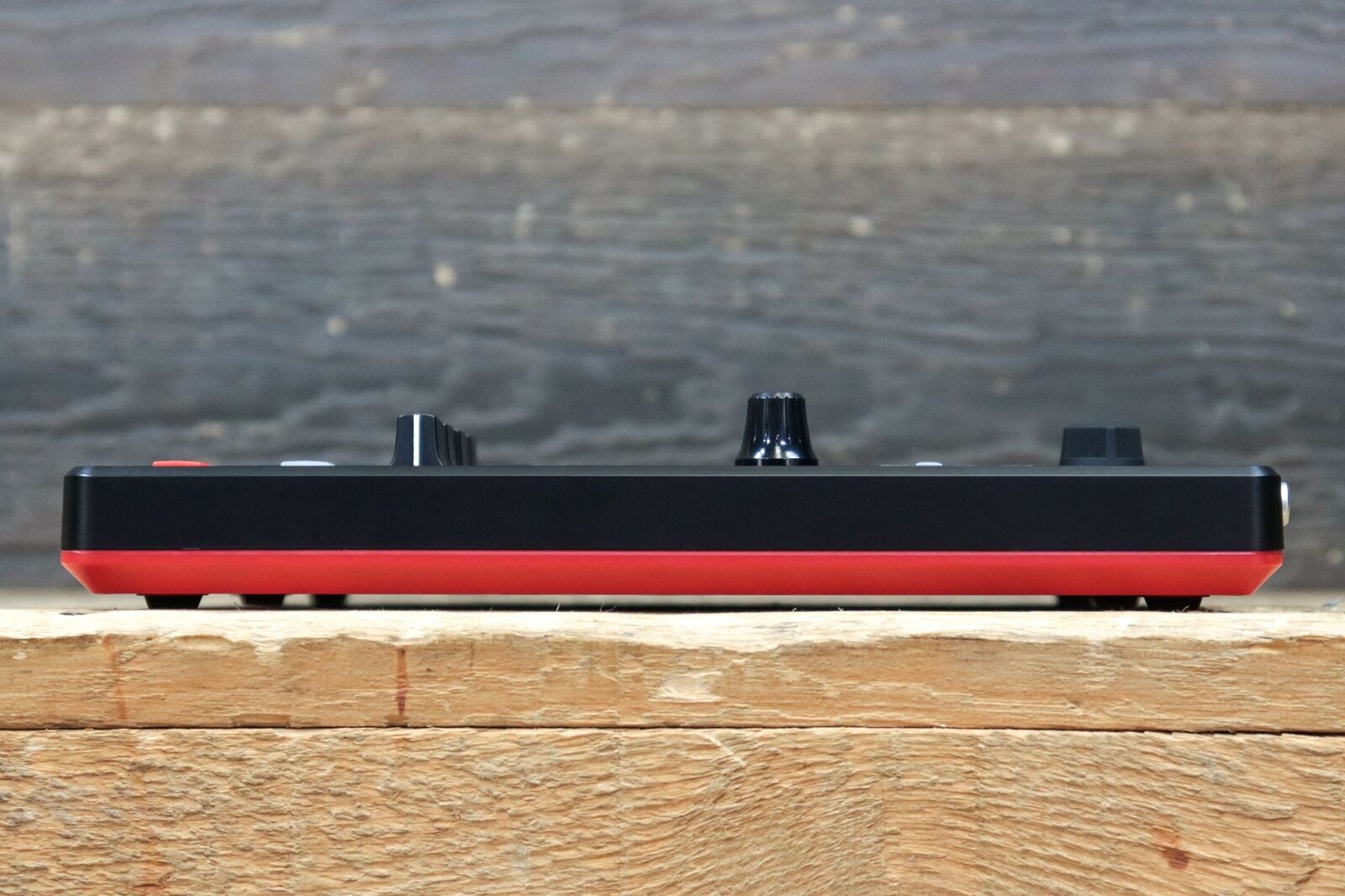 Akai Professional MPD226 Mini Pad Controller 16 MPC Playable MIDI Pad Controller - Fresh Stock Dated December 2025