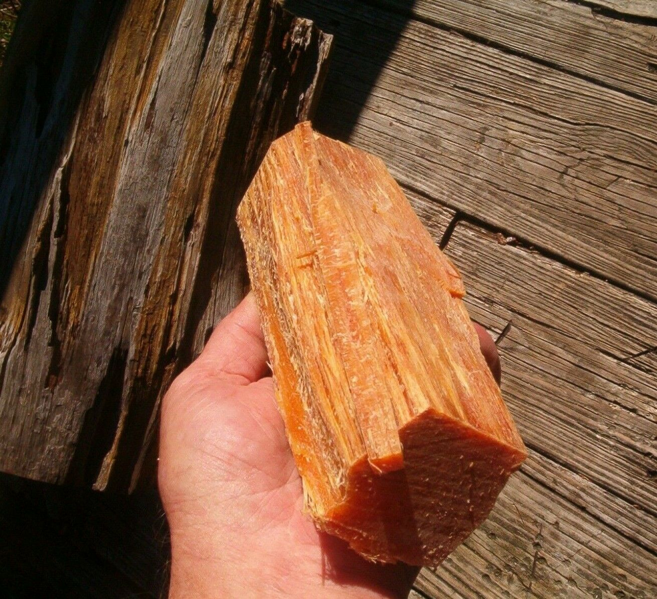 Fat Lighter Fatwood Blocks 1 Lb. Mail Wt. Kindling Fire Starters Wood # 1 Tinder - Fresh Stock Dated December 2025