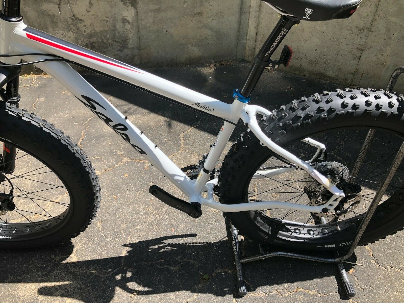 New never ridden 2015 salsa mukluk2 front suspension - Fresh Stock Dated January 2026