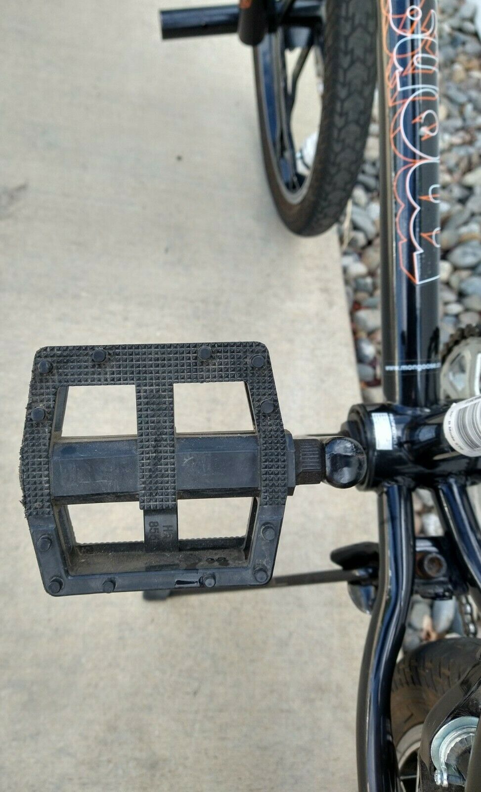 Mongoose Mode 270 BMX Freestyle Bike - Awesome condition! - Fresh Stock Dated December 2025