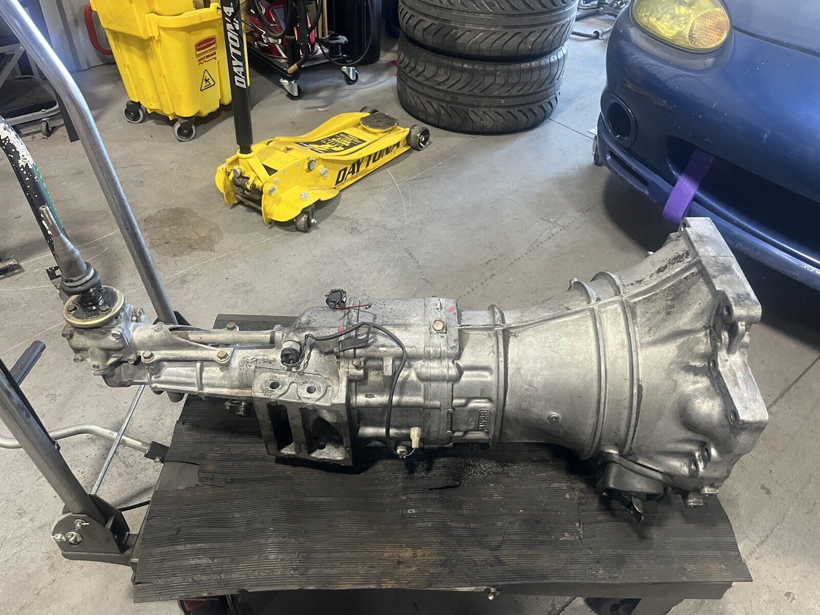 1994-1997 Mazda Miata Mx5 Oem 5-Speed Manual Transmission Assembly 94-97 *READ* - Fresh Stock Dated December 2025