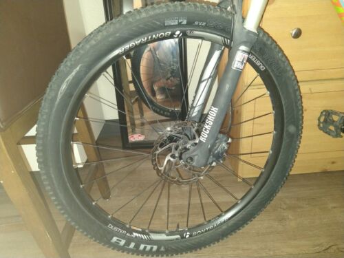 High End Full Suspension, great shape. 