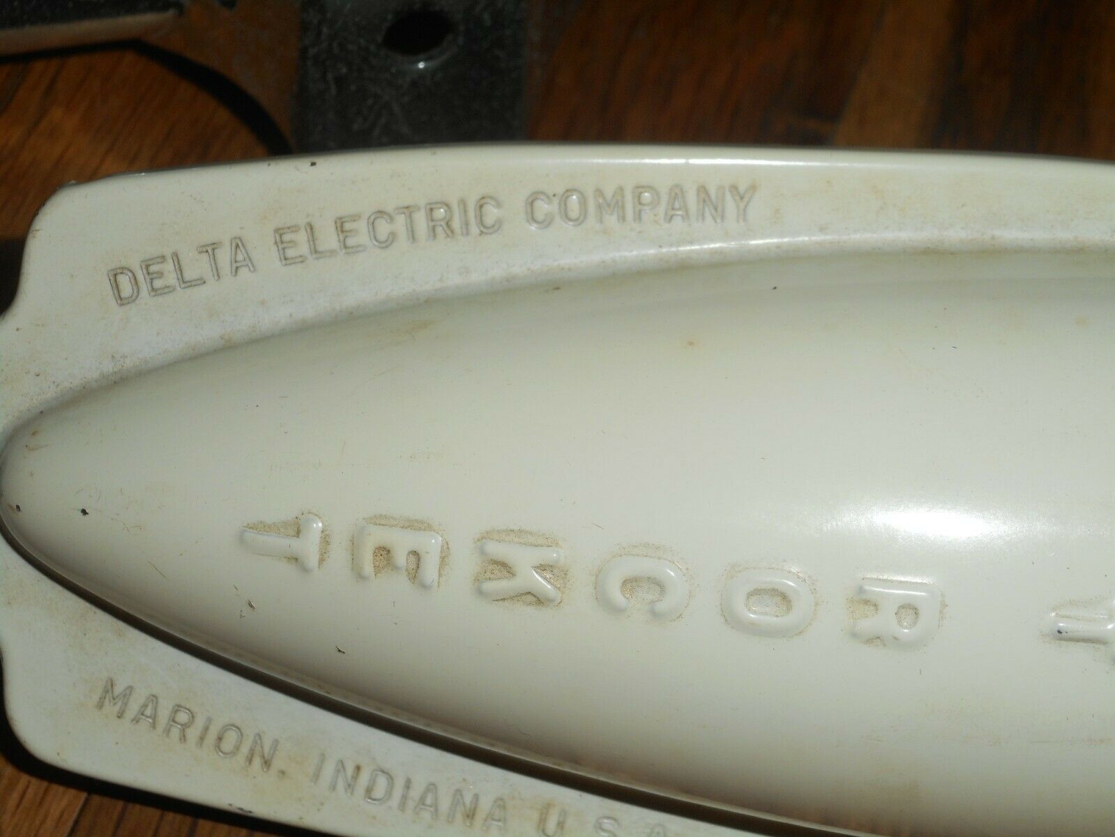RARE NOS Vintage DELTA JET ROCKET BIKE BICYCLE SPACE AGE LAMP LIGHT LITE - Fresh Stock Dated December 2025