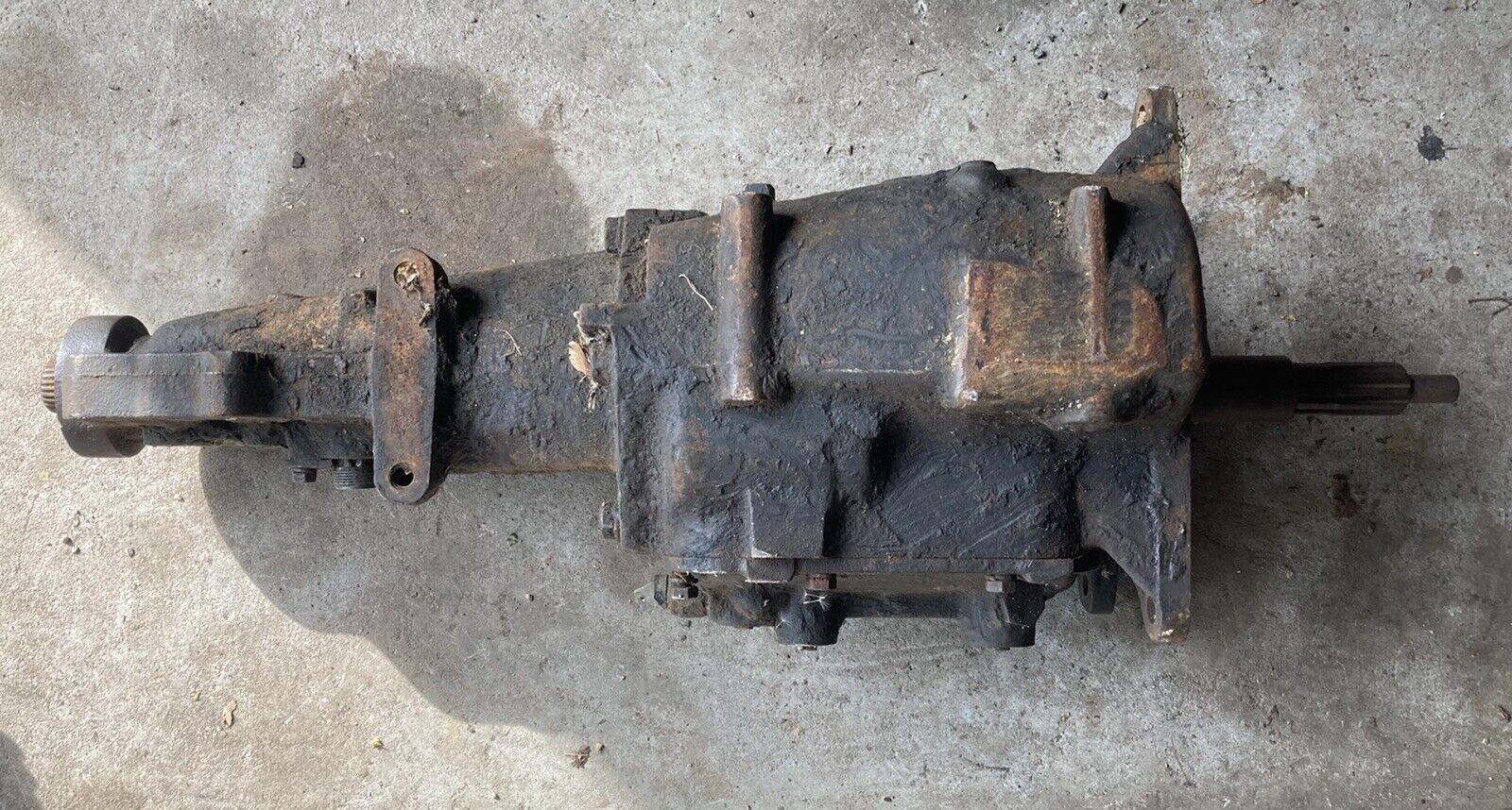 Vintage Original GM Chevy Saginaw 0 ring  4 Speed Transmission Chevrolet 338935 - Fresh Stock Dated December 2025