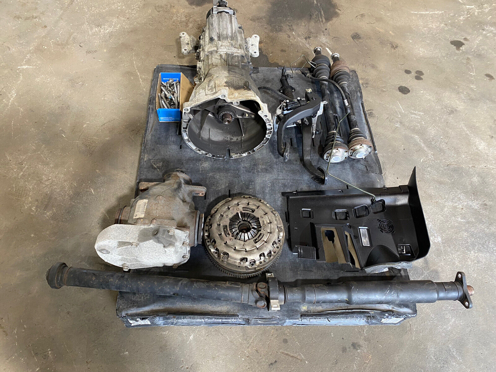 06-10 BMW 335i 135i N54 RWD MANUAL TRANSMISSION 6 SPEED SWAP CONVERSION GS6-53BZ - Fresh Stock Dated December 2025